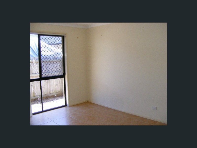 1 Wategoes Street, Sandstone Point QLD 4511