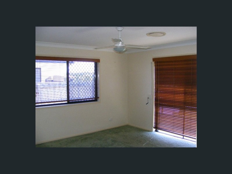 1 Wategoes Street, Sandstone Point QLD 4511