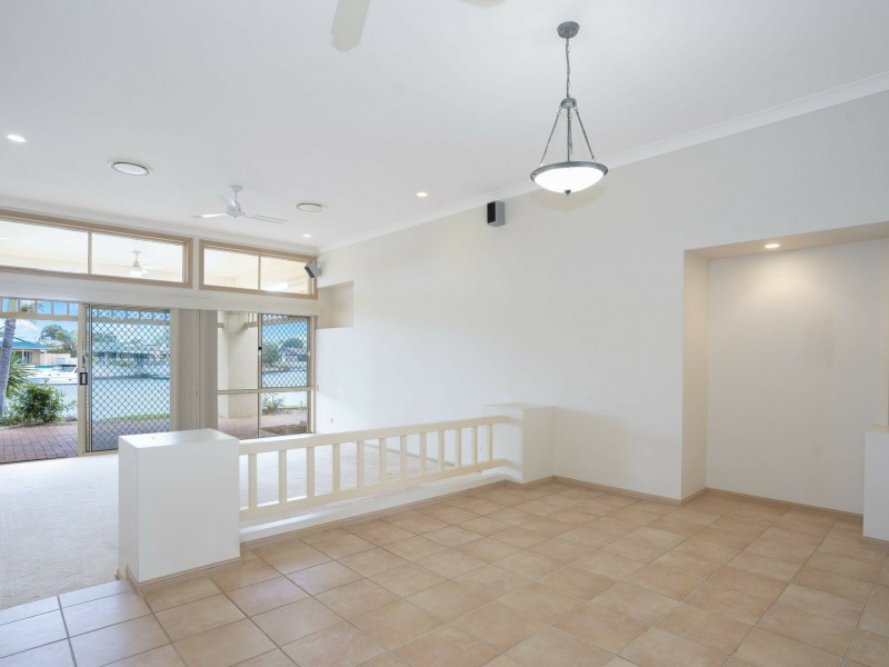 83 Phoenix Avenue, Bongaree QLD 4507