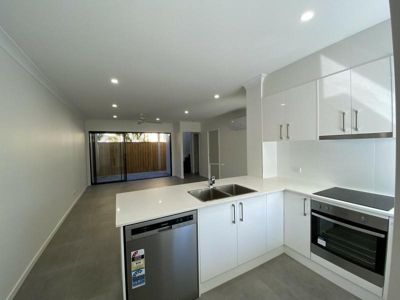2/45 North Street, Woorim QLD 4507