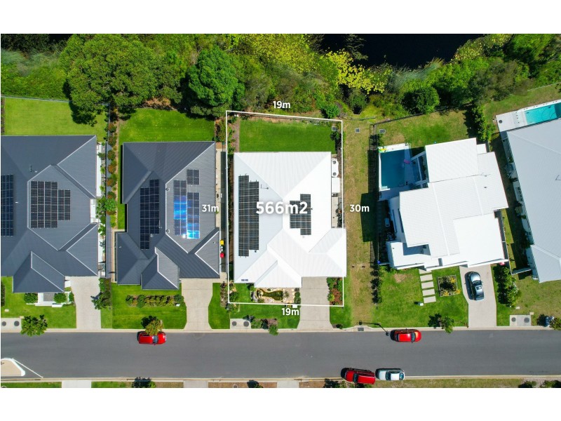 214 Freshwater Drive, Banksia Beach QLD 4507