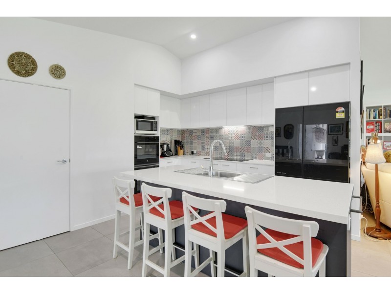 214 Freshwater Drive, Banksia Beach QLD 4507