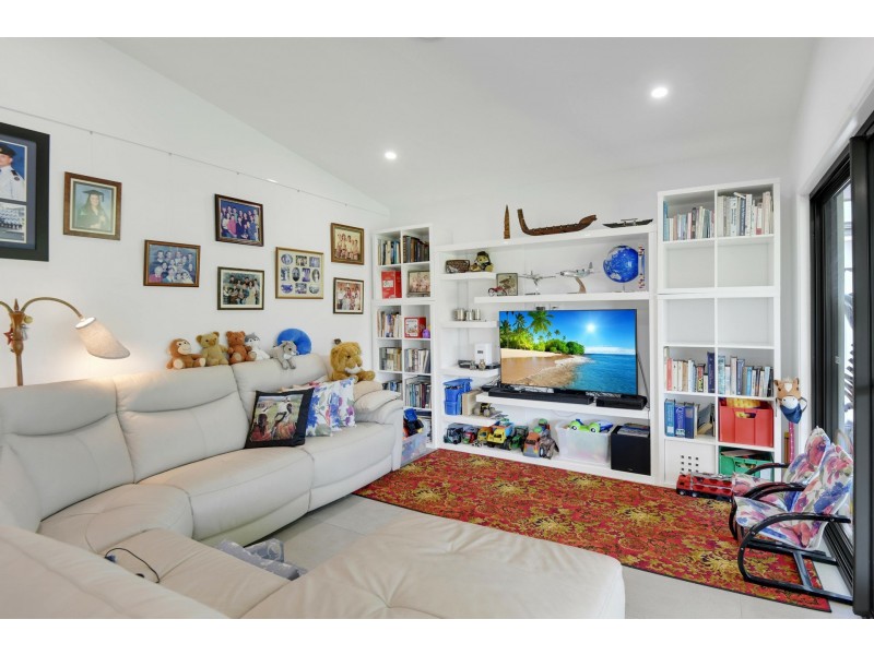 214 Freshwater Drive, Banksia Beach QLD 4507