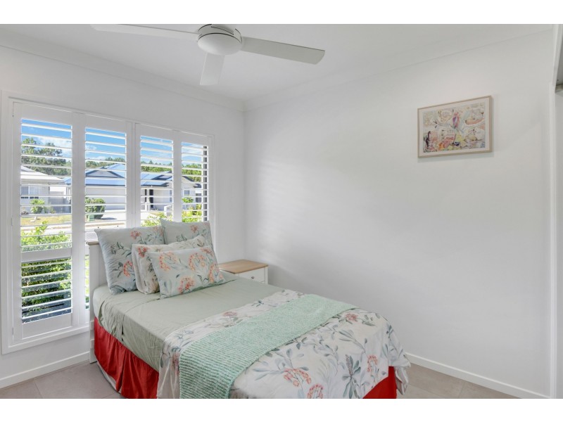 214 Freshwater Drive, Banksia Beach QLD 4507