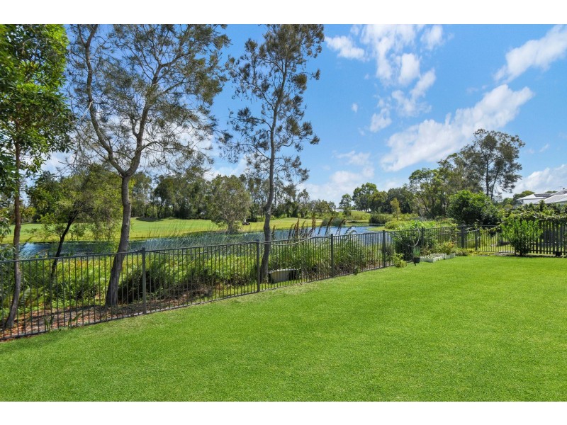 214 Freshwater Drive, Banksia Beach QLD 4507