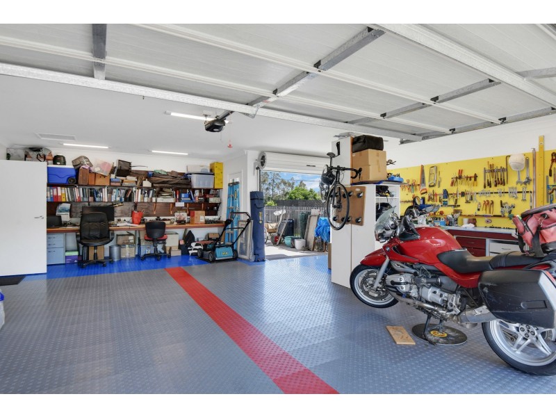 214 Freshwater Drive, Banksia Beach QLD 4507