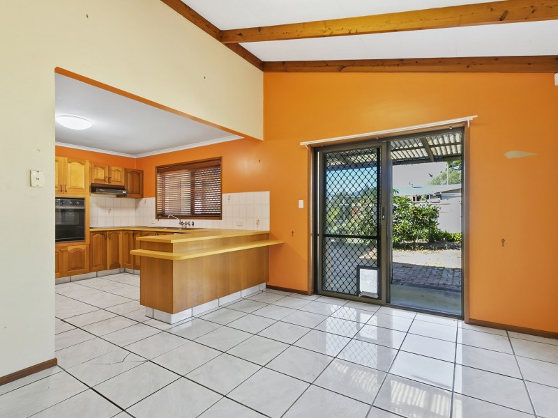 42 Dolphin Drive, Bongaree QLD 4507