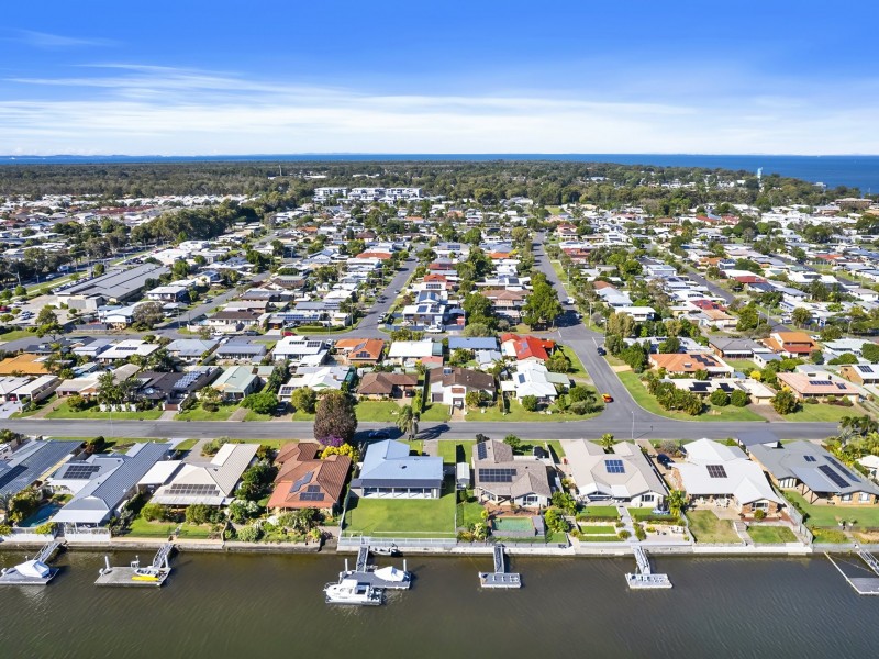 42 Dolphin Drive, Bongaree QLD 4507