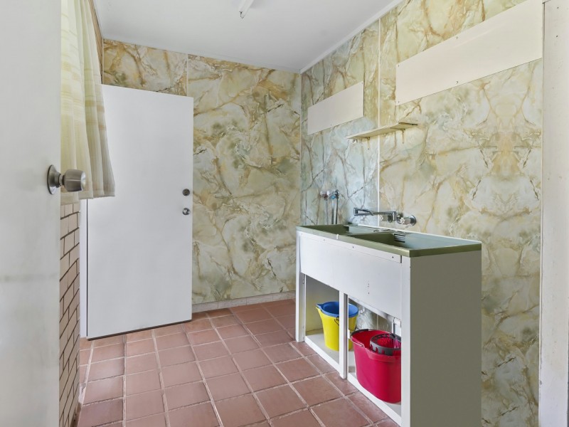 20 Charlotte Avenue, Bongaree QLD 4507