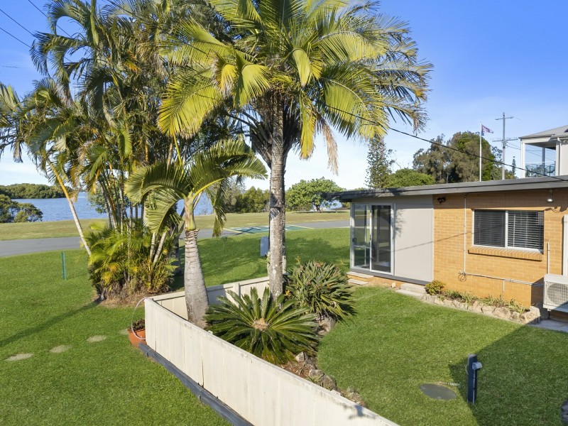 71 Esplanade, Toorbul QLD 4510