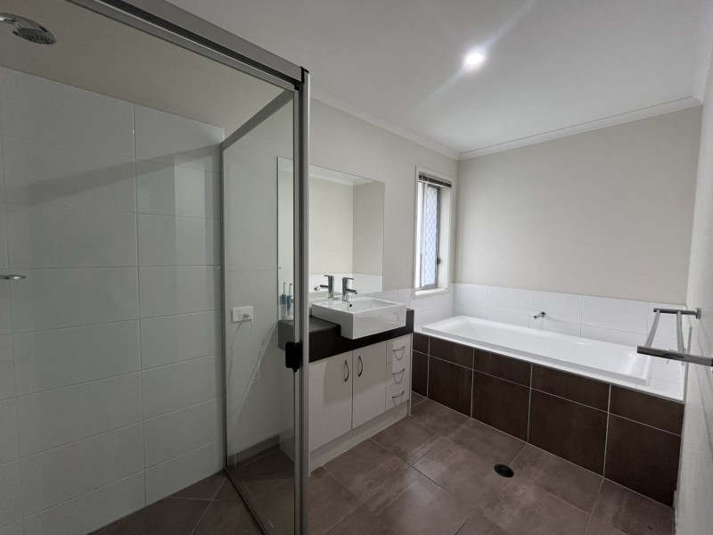 2 Sundew Street, Ningi QLD 4511