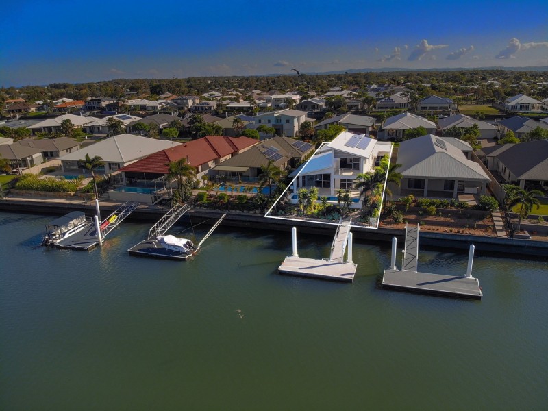 30 The Peninsula, Banksia Beach QLD 4507