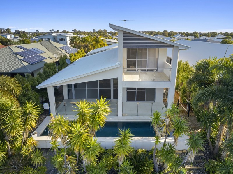 30 The Peninsula, Banksia Beach QLD 4507