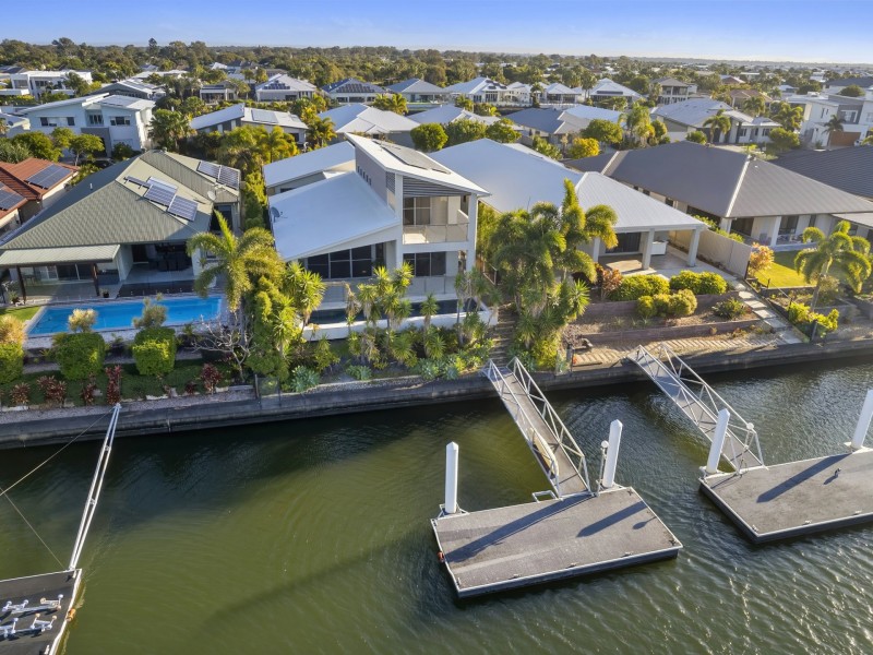 30 The Peninsula, Banksia Beach QLD 4507