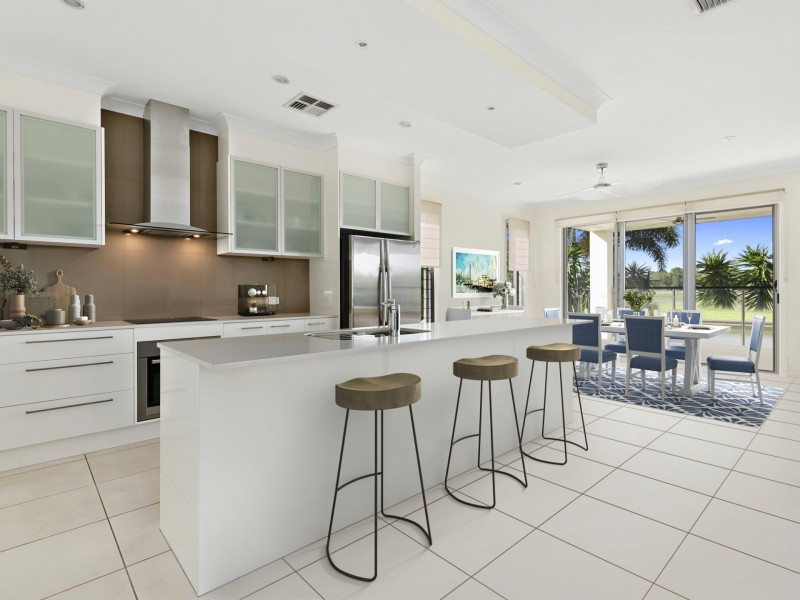 30 The Peninsula, Banksia Beach QLD 4507