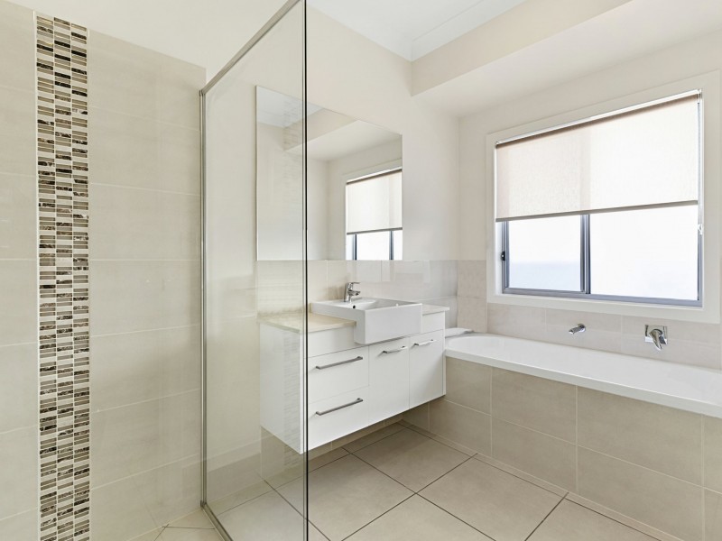 30 The Peninsula, Banksia Beach QLD 4507