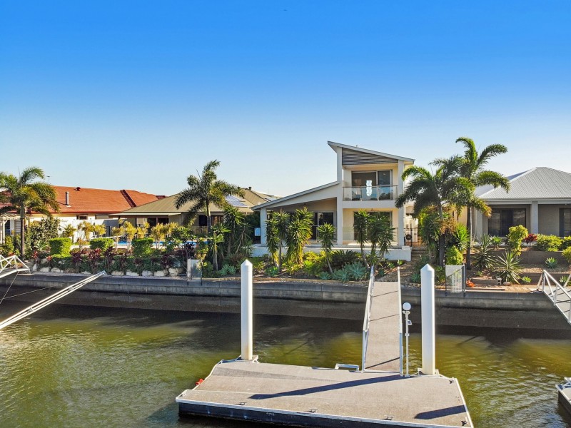30 The Peninsula, Banksia Beach QLD 4507