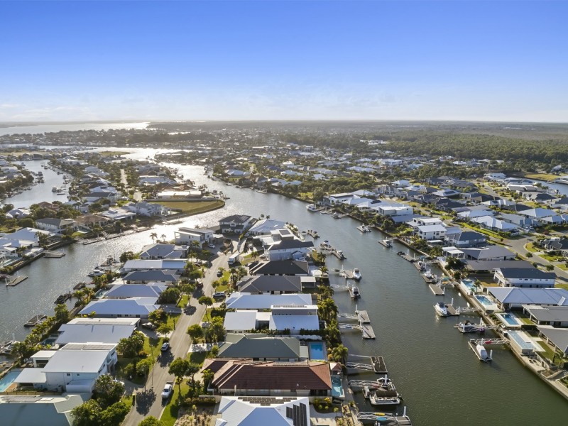30 The Peninsula, Banksia Beach QLD 4507