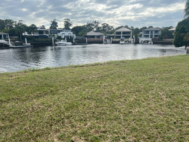 28 Raptor Parade, Banksia Beach QLD 4507