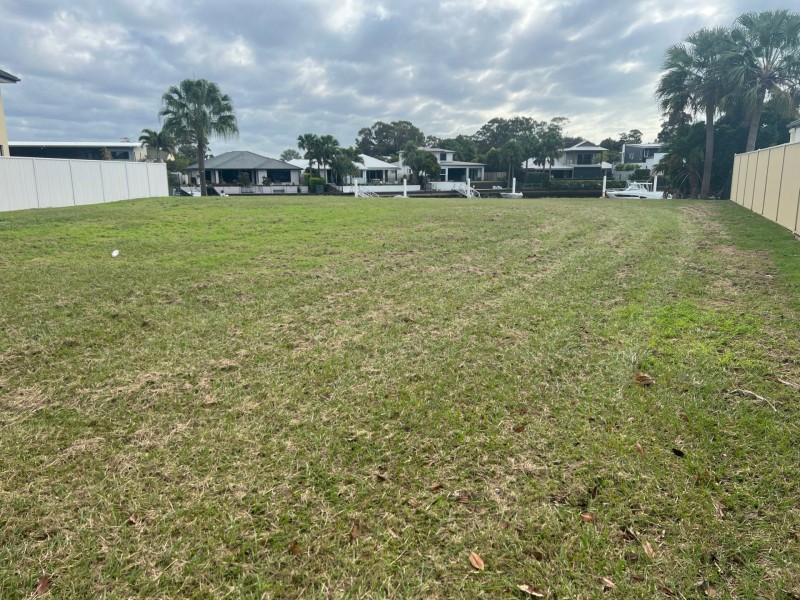 28 Raptor Parade, Banksia Beach QLD 4507