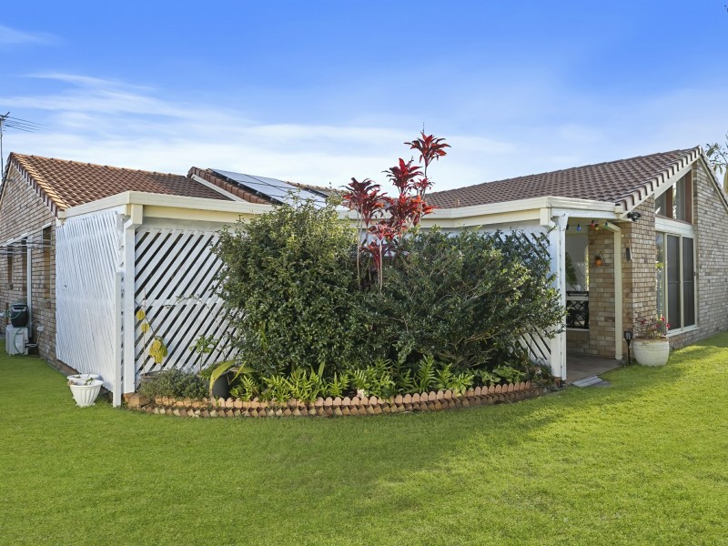 52 Wattle Avenue, Bongaree QLD 4507