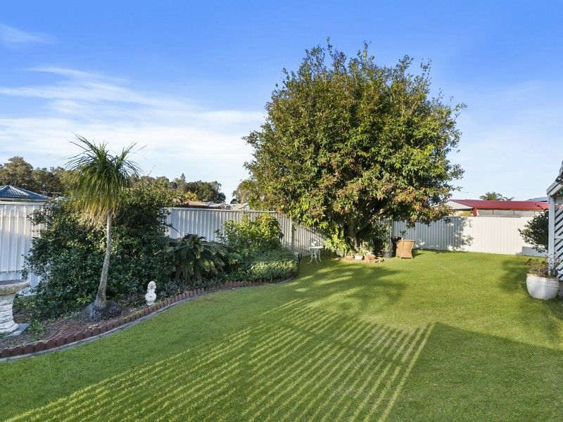52 Wattle Avenue, Bongaree QLD 4507