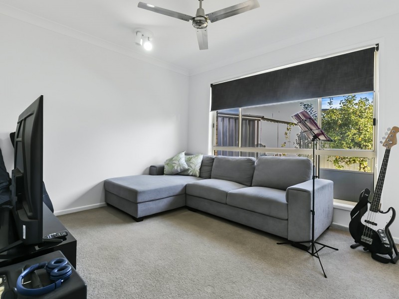 52 Wattle Avenue, Bongaree QLD 4507
