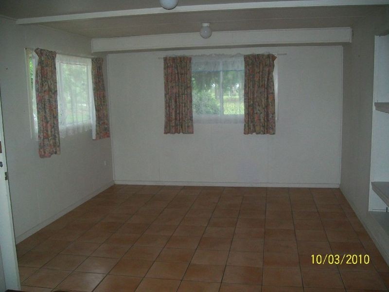 1/16 Moreton Tce, Beachmere QLD 4510
