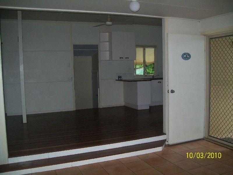 1/16 Moreton Tce, Beachmere QLD 4510