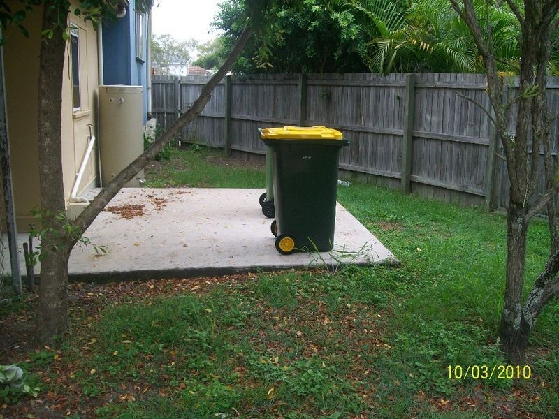 1/16 Moreton Tce, Beachmere QLD 4510