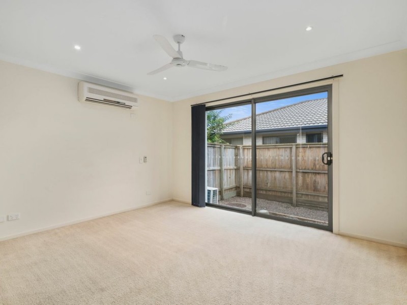 15 Corrimal Place, Sandstone Point QLD 4511