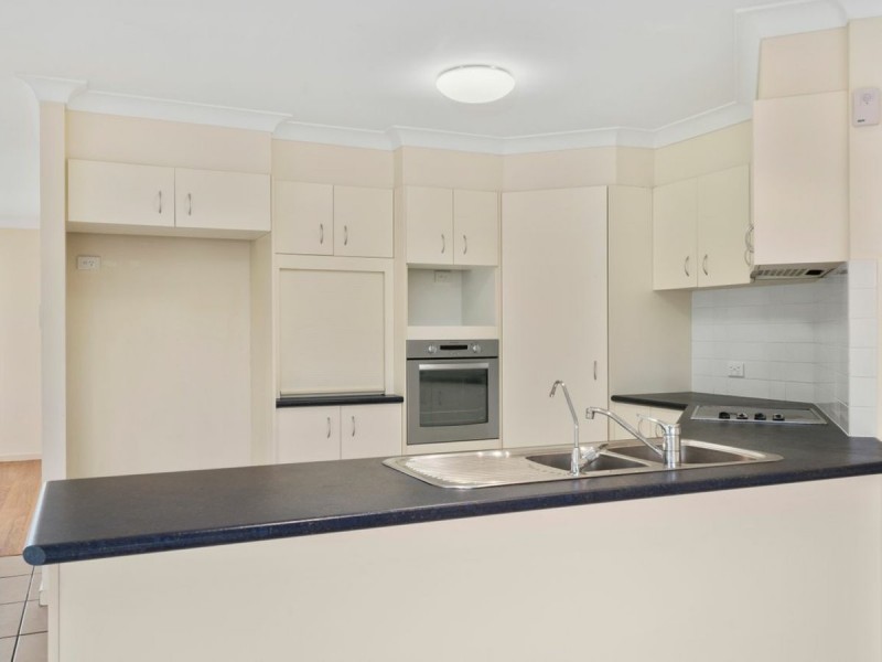 15 Corrimal Place, Sandstone Point QLD 4511