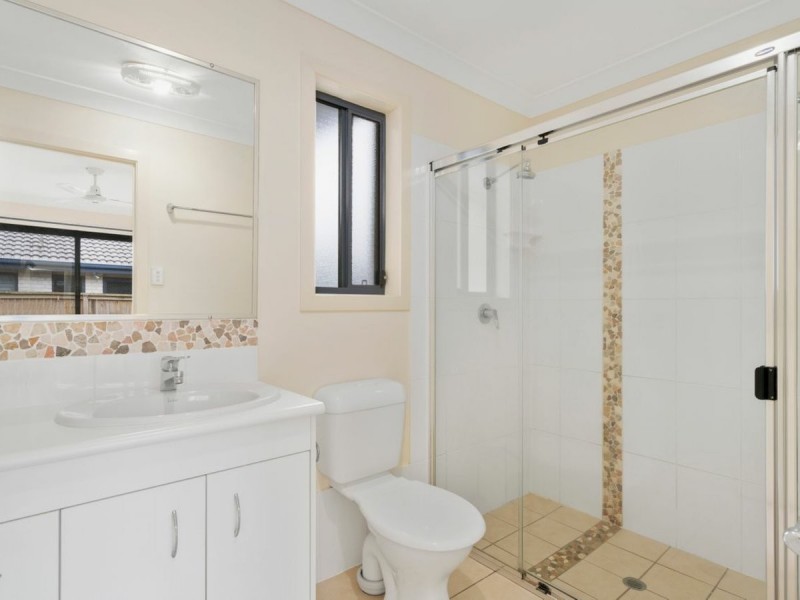 15 Corrimal Place, Sandstone Point QLD 4511