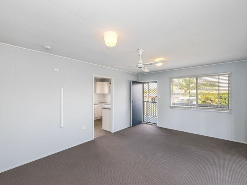 2/23 Penguin Street, Bongaree QLD 4507