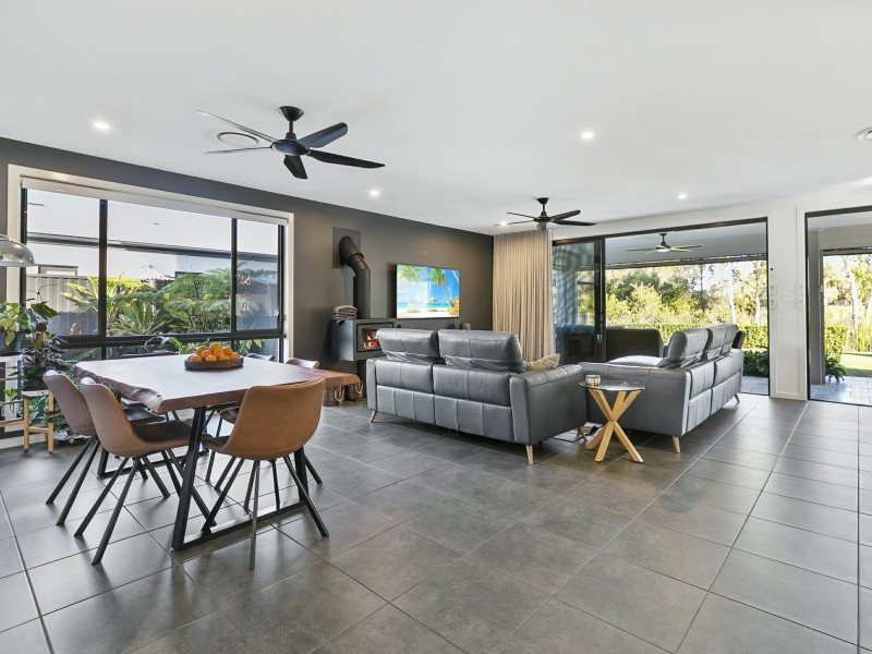 202 Freshwater Drive, Banksia Beach QLD 4507