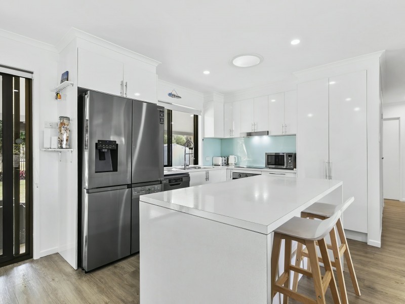 15 Eighth Avenue, Woorim QLD 4507