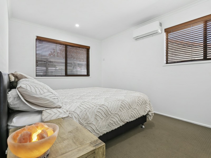 15 Eighth Avenue, Woorim QLD 4507