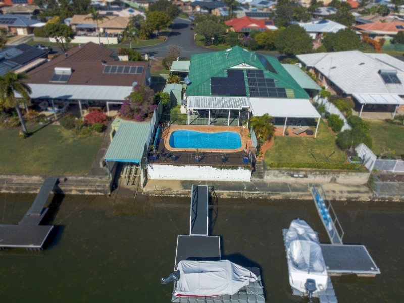 2/65 Oleander Drive, Bongaree QLD 4507