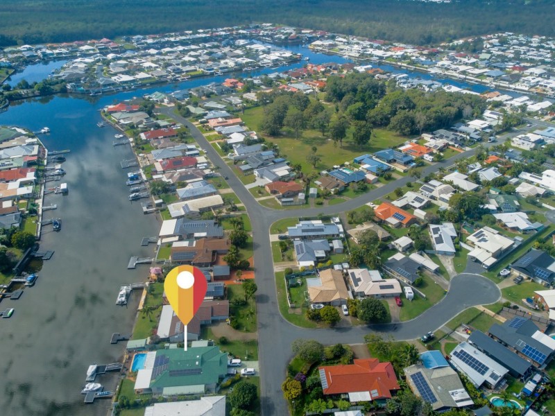 2/65 Oleander Drive, Bongaree QLD 4507