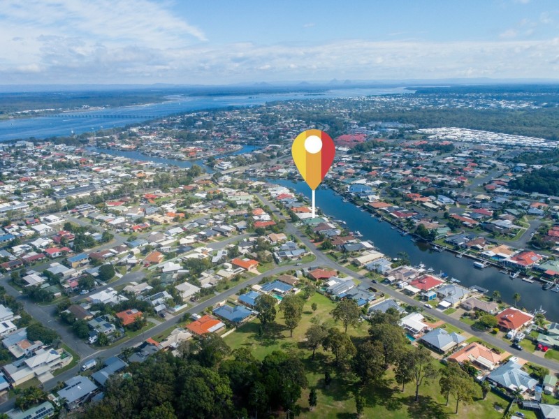 2/65 Oleander Drive, Bongaree QLD 4507