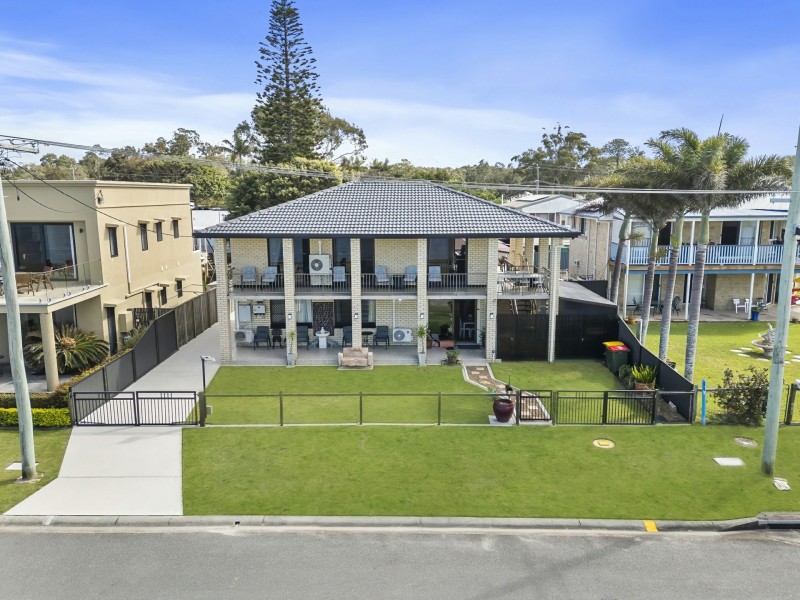 85 Esplanade, Godwin Beach QLD 4511