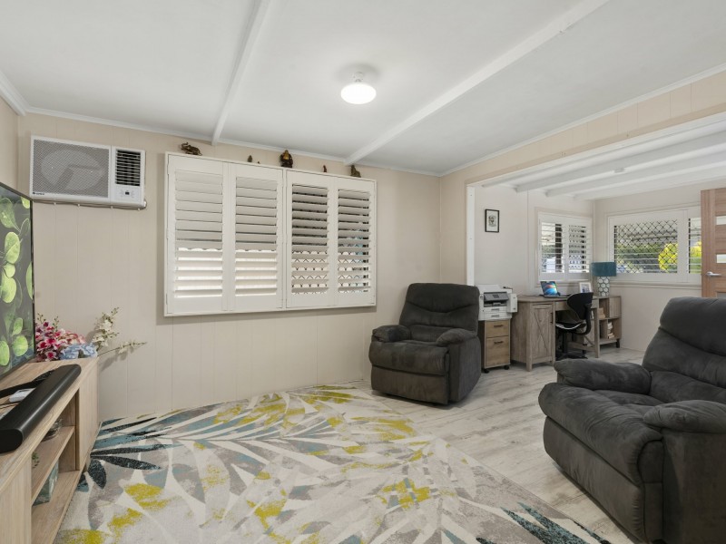 20A/1 Kal Ma Kuta Drive, Sandstone Point QLD 4511