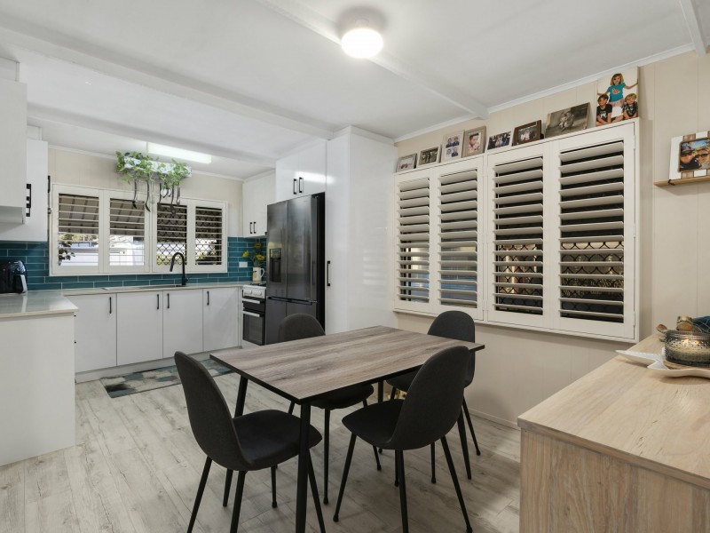 20A/1 Kal Ma Kuta Drive, Sandstone Point QLD 4511
