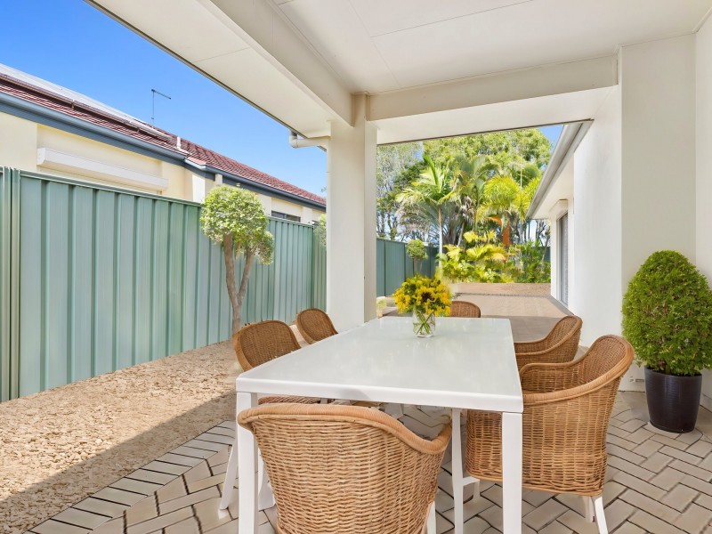 84 Marina Boulevard, Banksia Beach QLD 4507