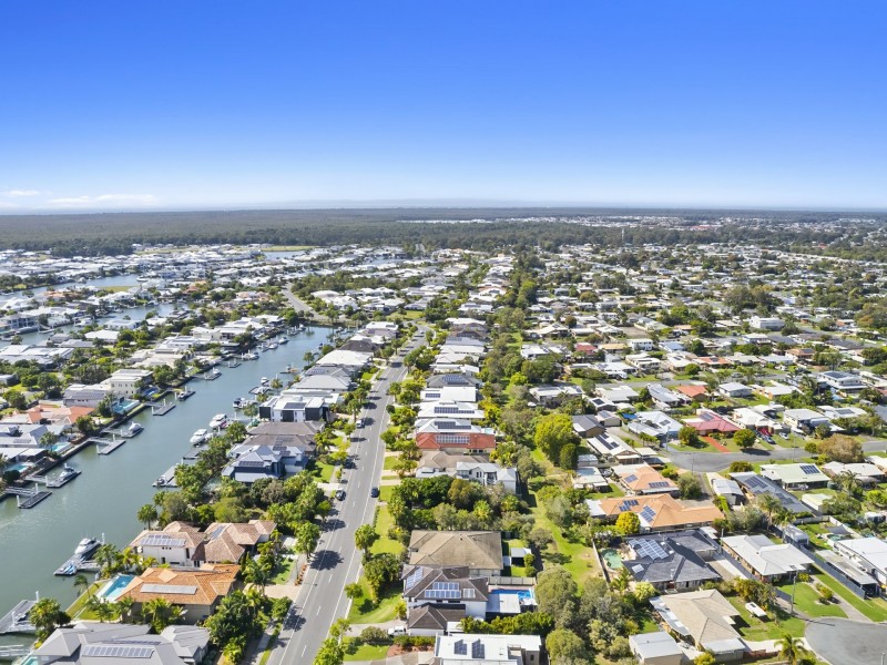 84 Marina Boulevard, Banksia Beach QLD 4507