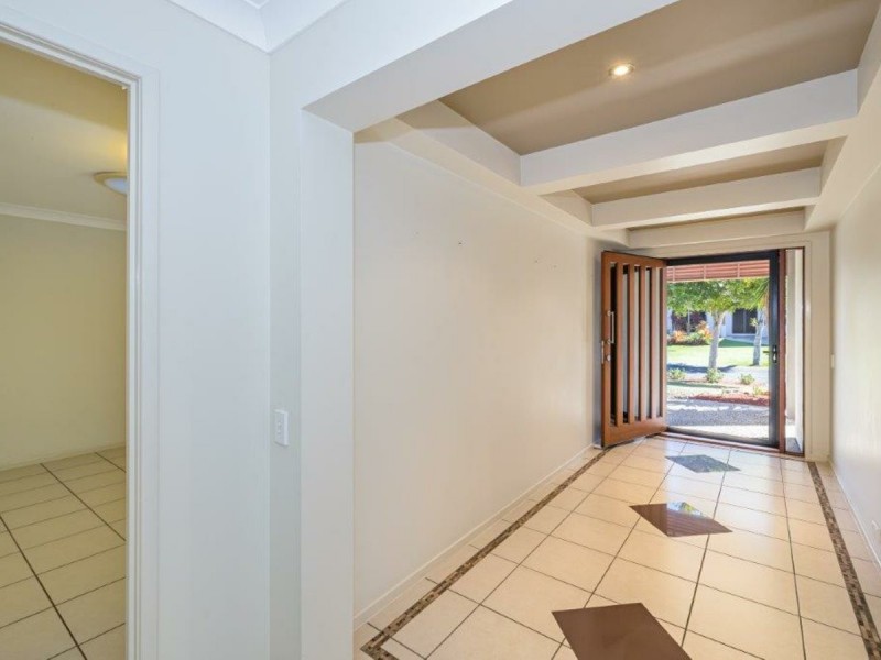 7 Oriole Close, Banksia Beach QLD 4507