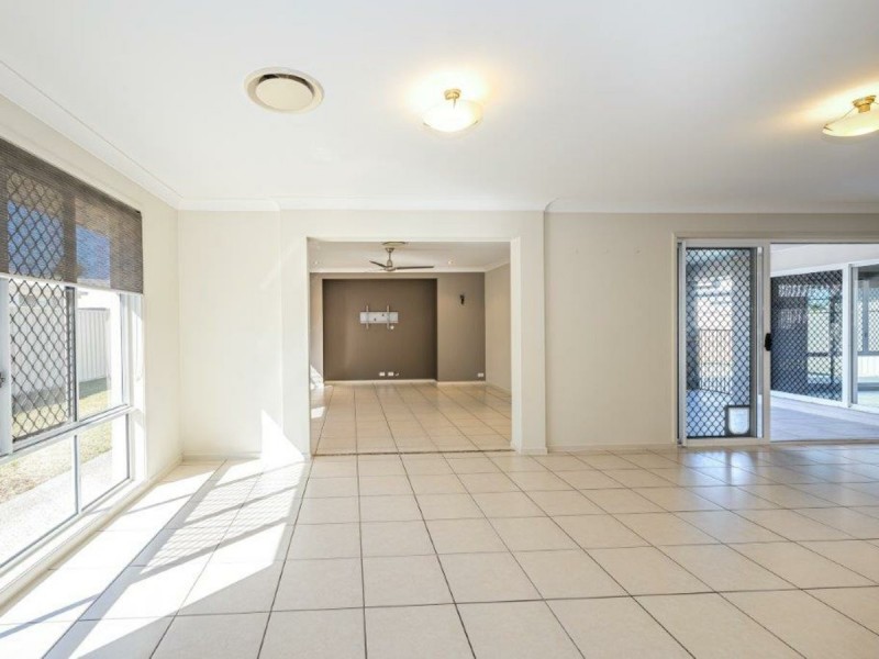 7 Oriole Close, Banksia Beach QLD 4507