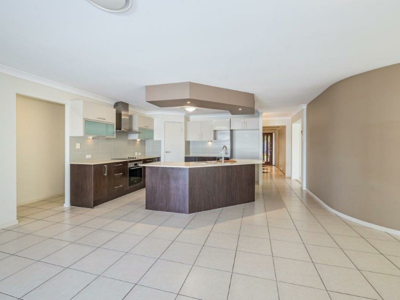 7 Oriole Close, Banksia Beach QLD 4507