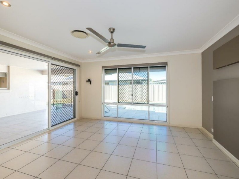 7 Oriole Close, Banksia Beach QLD 4507