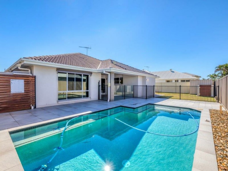 7 Oriole Close, Banksia Beach QLD 4507